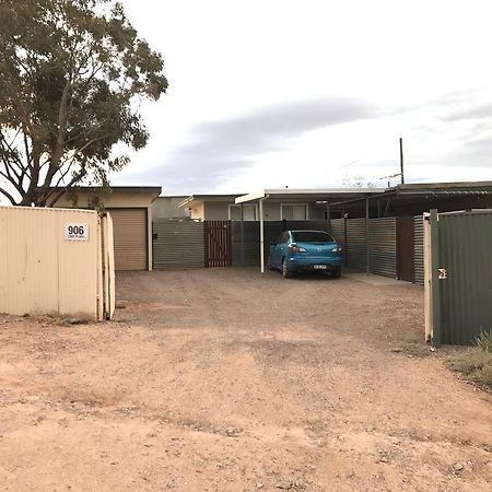 Cave Place Units Coober Pedy Exterior photo